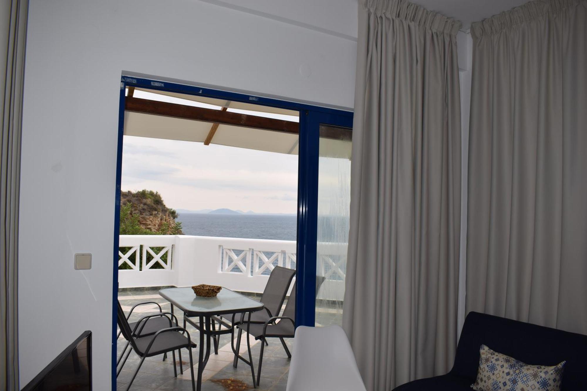 Muses Seaside Villas Parálion Ástros Exterior foto